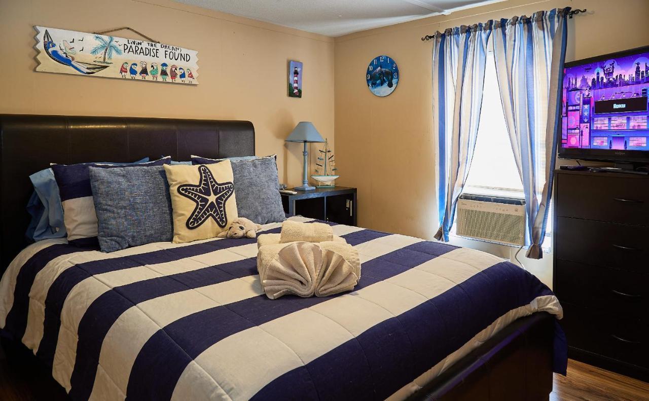 Room In Bb - Pleasant Days Bb Tropical Master Suite Homosassa Exterior photo